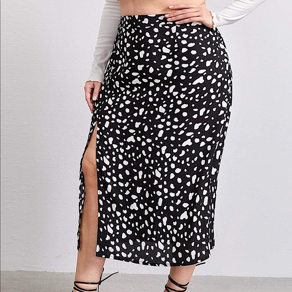 NWOT - Split Thigh Maxi Skirt